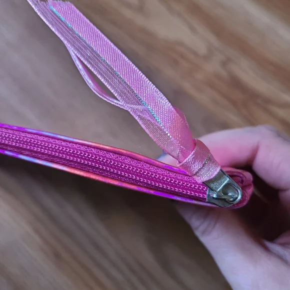 🦩3/$30 Pink Holographic BTS Makeup Bag NWOT - Picture 3 of 3